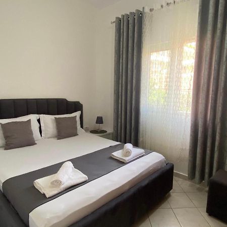 Niko Apartament Sarandë Exterior foto